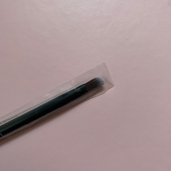 Lancôme dual tip makeup brush - Picture 3 of 3